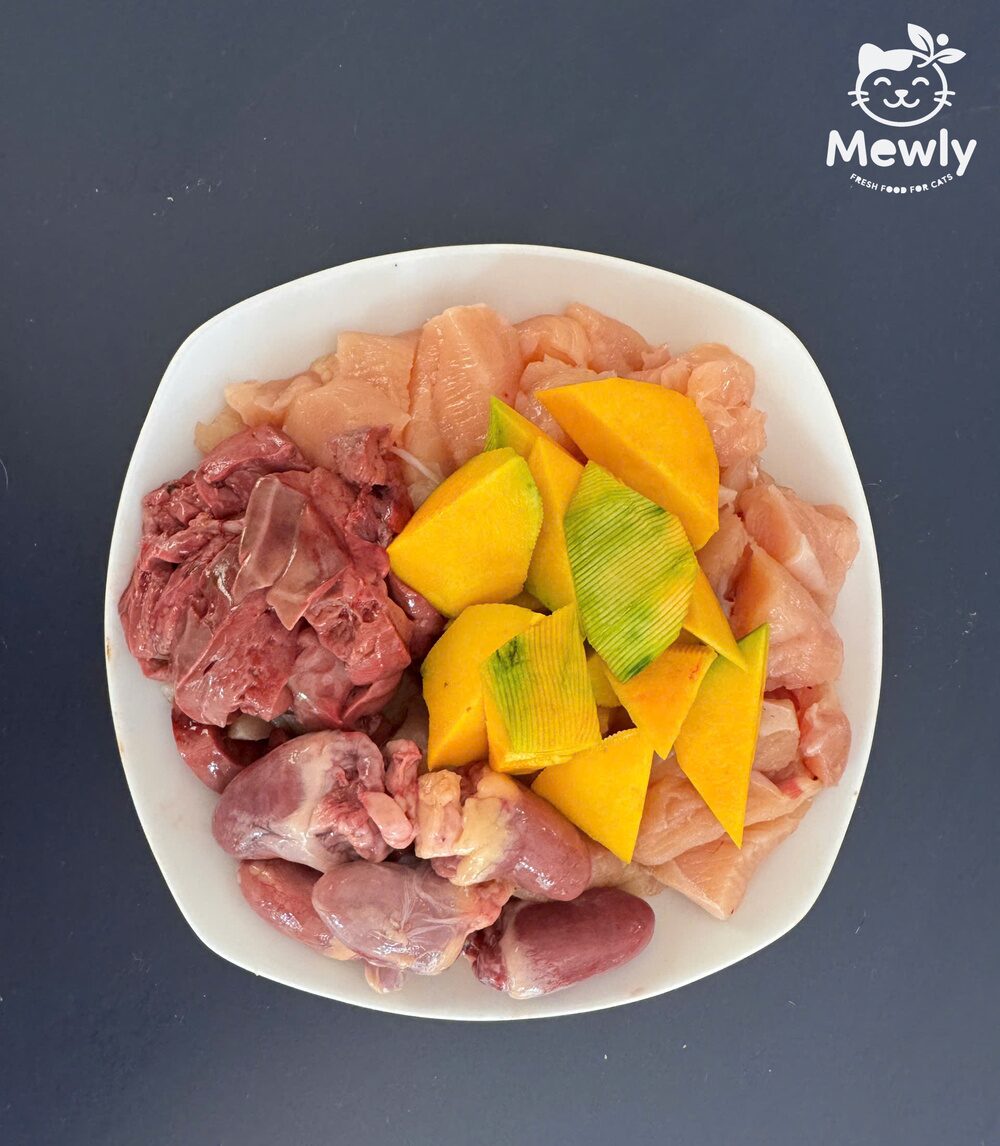 Nguyên liệu tươi human-grade: thịt, nội tạng và rau củ